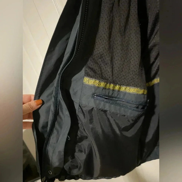 VAUDE cycling jacket size xl - Picture 8 of 16